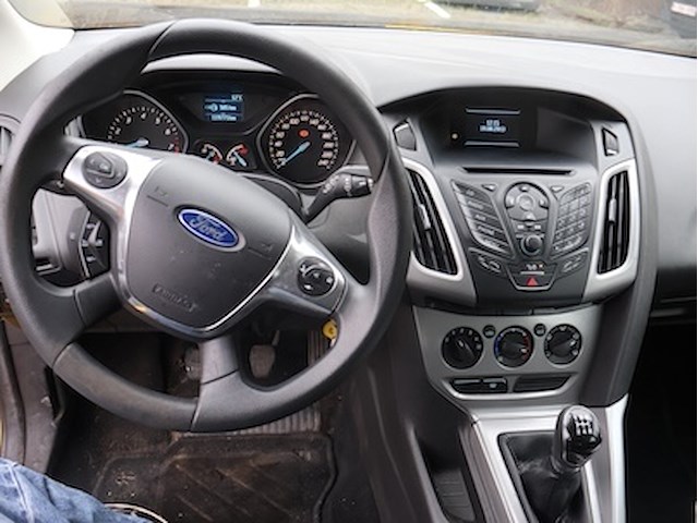 Ford focus - wf0lxxgcbldc56801 - 2013 - afbeelding 18 van  18