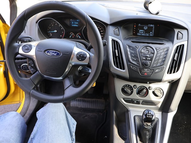Ford focus - wfolxxgcbldc58274 - 2013 - afbeelding 17 van  18