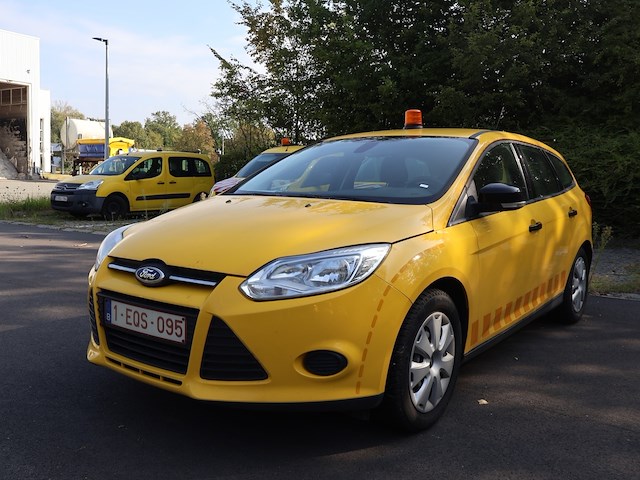 Ford focus - wfolxxgcbldj58351 - 2013 - afbeelding 1 van  16