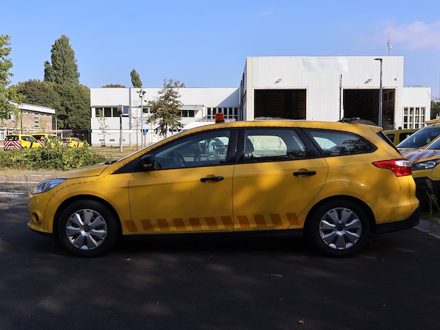 Ford focus - wfolxxgcbldj58351 - 2013 - afbeelding 10 van  16