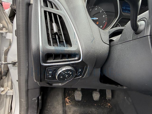 Ford focus 1.0 ecoboost econetic tech. titanium, 2013 - afbeelding 13 van  30