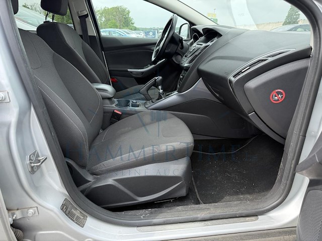 Ford focus 1.0 ecoboost econetic tech. titanium, 2013 - afbeelding 19 van  30