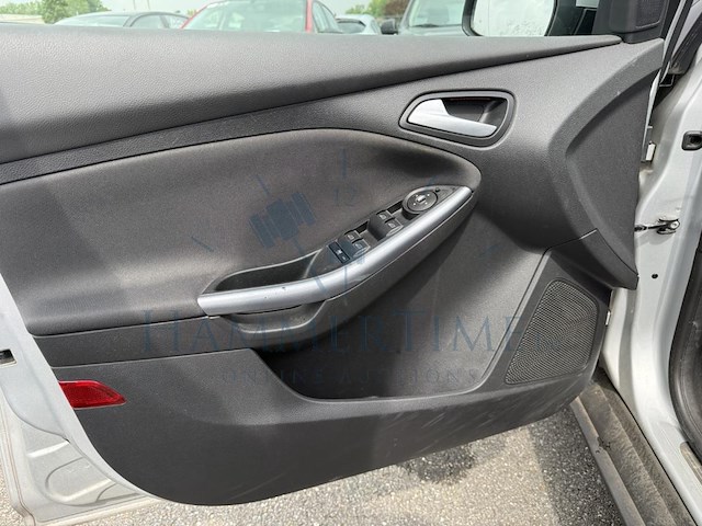 Ford focus 1.0 ecoboost econetic tech. titanium, 2013 - afbeelding 29 van  30