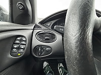 Ford focus 100, 2000 - afbeelding 8 van  24
