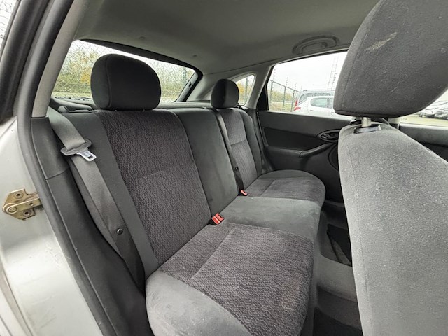 Ford focus 100, 2000 - afbeelding 11 van  24