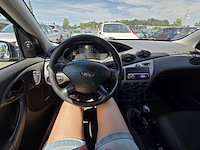 Ford focus 1.4i 16v ambiente 80, 2003 - afbeelding 8 van  46