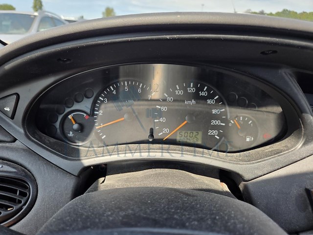 Ford focus 1.4i 16v ambiente 80, 2003 - afbeelding 10 van  46