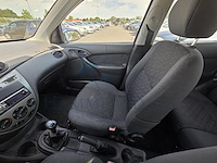 Ford focus 1.4i 16v ambiente 80, 2003 - afbeelding 16 van  46