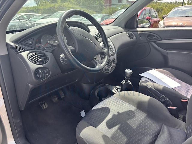 Ford focus 1.4i 16v ambiente,2001 - afbeelding 2 van  28
