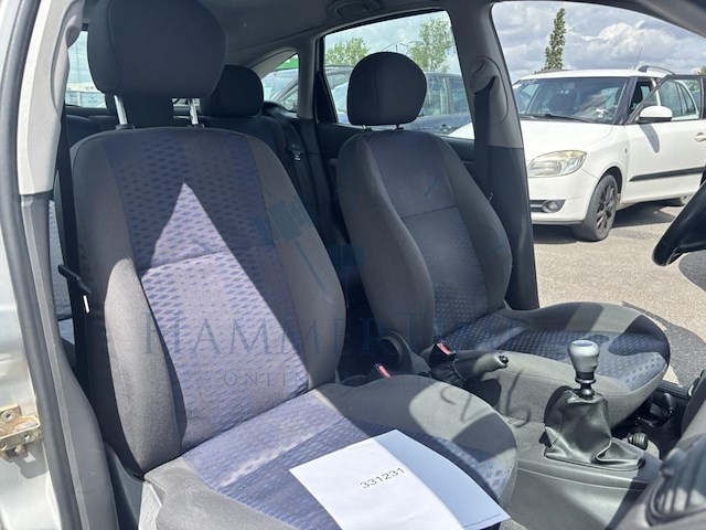 Ford focus 1.4i 16v ambiente,2001 - afbeelding 14 van  28