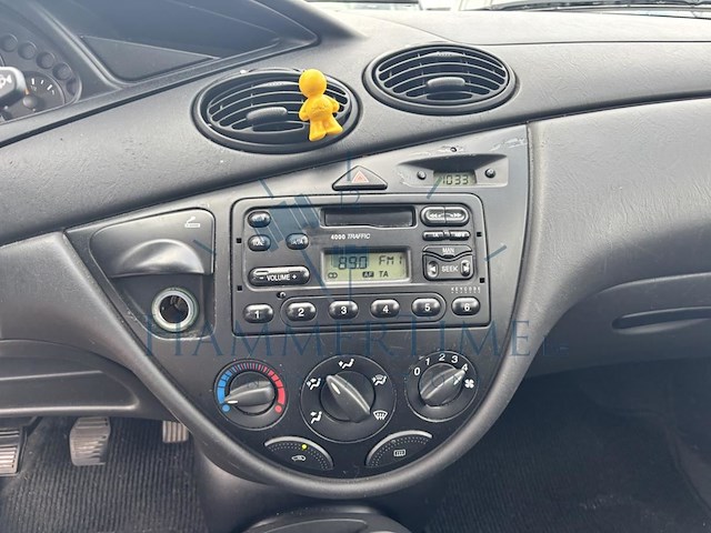 Ford focus 1.4i 16v trend, 1999 - afbeelding 8 van  36