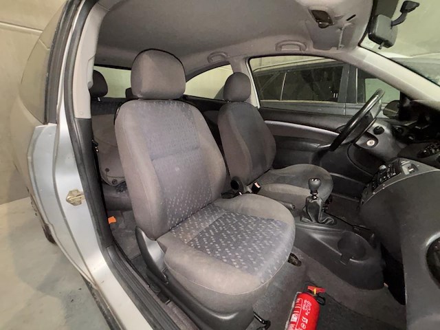 Ford focus , 1999 - afbeelding 4 van  28