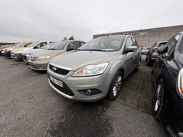 Ford focus sedan focus 1.6i ghia 100 at, 2008 - afbeelding 1 van  36
