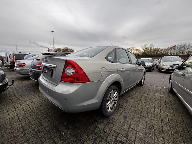 Ford focus sedan focus 1.6i ghia 100 at, 2008 - afbeelding 31 van  36