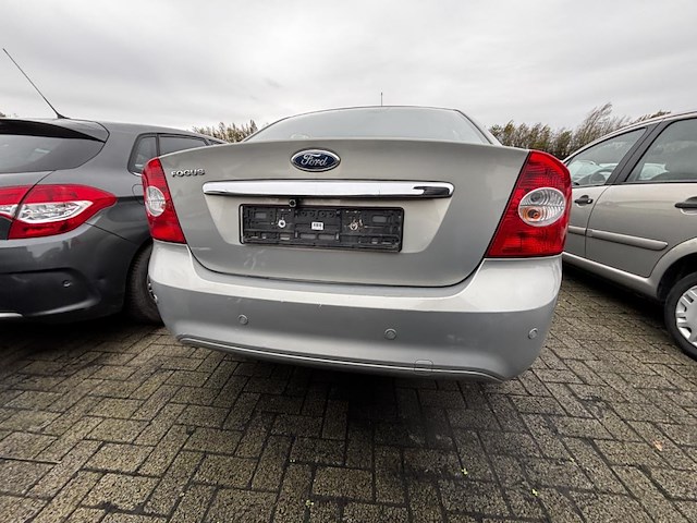 Ford focus sedan focus 1.6i ghia 100 at, 2008 - afbeelding 32 van  36