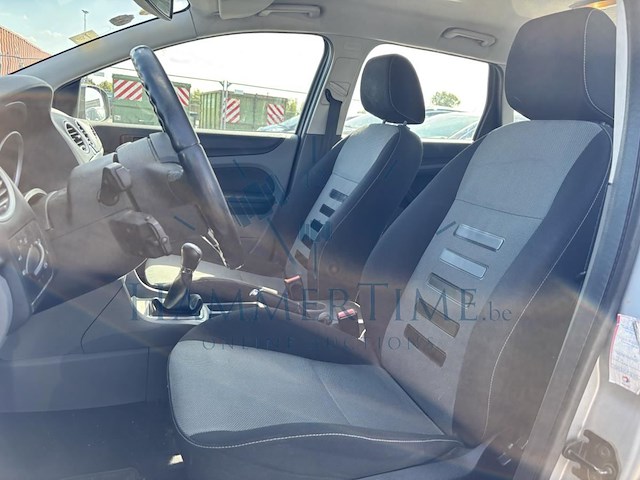 Ford focus sw 1.6 tdci x trend dpf, 2010 - afbeelding 2 van  37