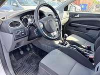 Ford focus sw 1.6 tdci x trend dpf, 2010 - afbeelding 3 van  37