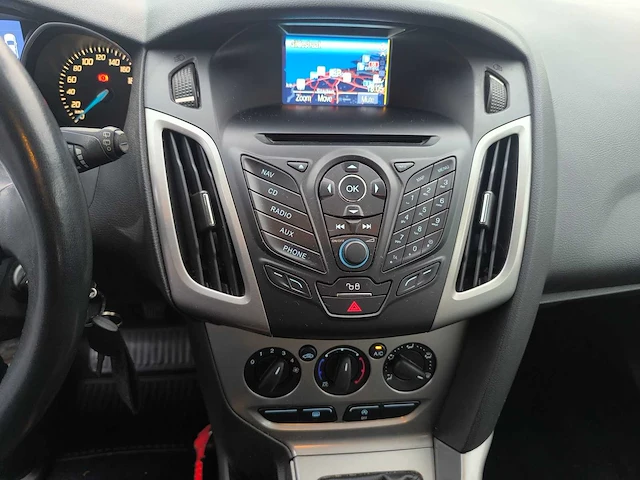 Ford focus sw – benzine – 2014 – 209.320 km – manueel - afbeelding 9 van  30