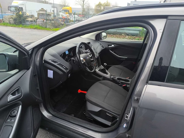 Ford focus sw – benzine – 2014 – 209.320 km – manueel - afbeelding 30 van  30