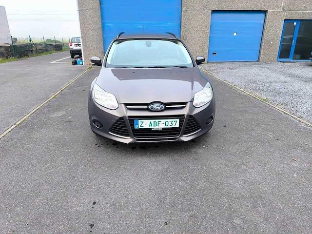 Ford focus sw – benzine – 2014 – 209.320 km – manueel - afbeelding 8 van  30