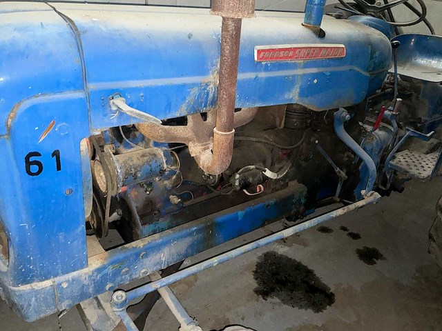 Ford fordson super major oldtimer tractor - afbeelding 10 van  16