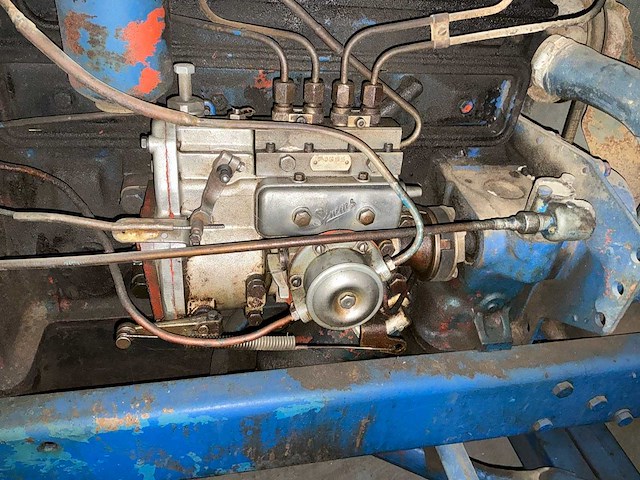 Ford fordson super major oldtimer tractor - afbeelding 12 van  16