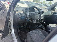 Ford fusion 1.4i ambiente, 2005 - afbeelding 8 van  30