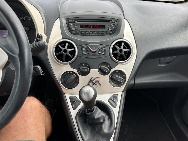 Ford ka 1.2i titanium,2010 - afbeelding 5 van  27