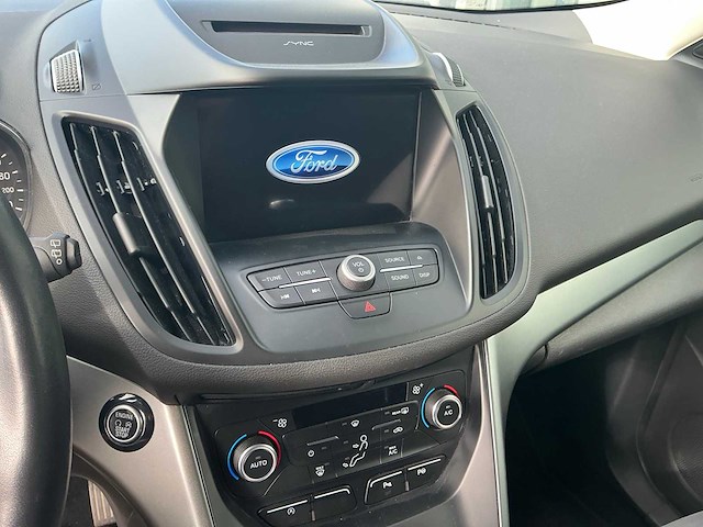Ford kuga personenauto - afbeelding 1 van  10