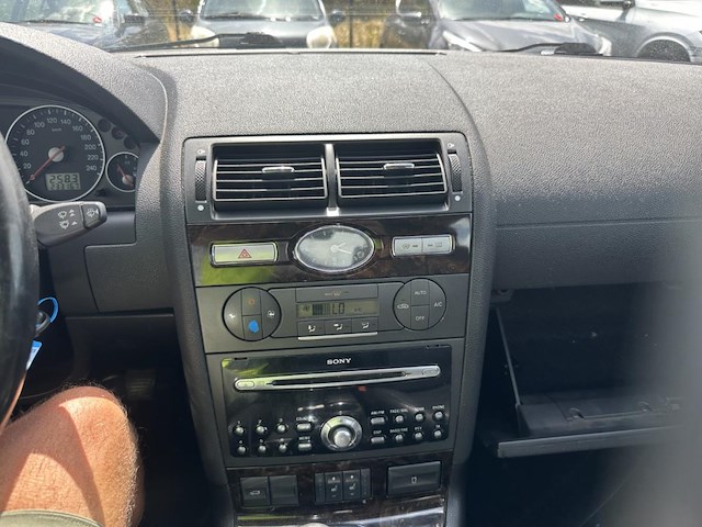 Ford mondeo 5p/d 1.8i 16v ghia,2005 - afbeelding 8 van  31