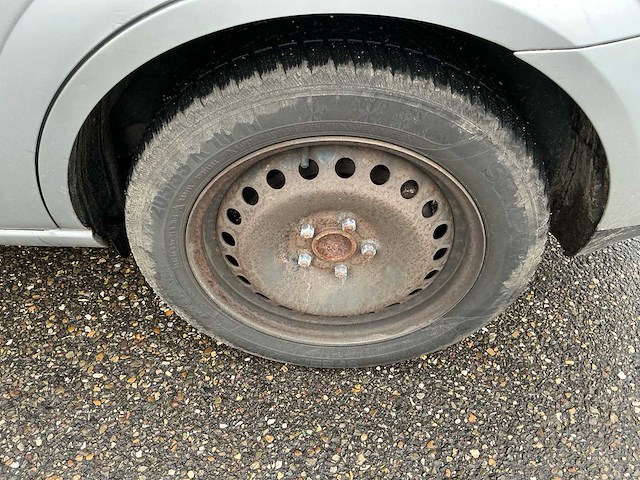 Ford mondeo b5y ghia personenauto - afbeelding 2 van  44