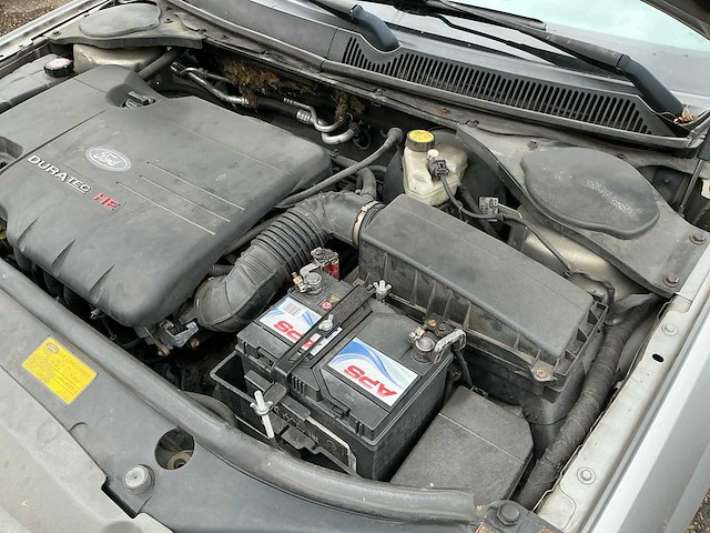 Ford mondeo b5y ghia personenauto - afbeelding 15 van  44