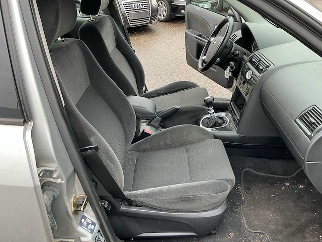 Ford mondeo b5y ghia personenauto - afbeelding 26 van  44