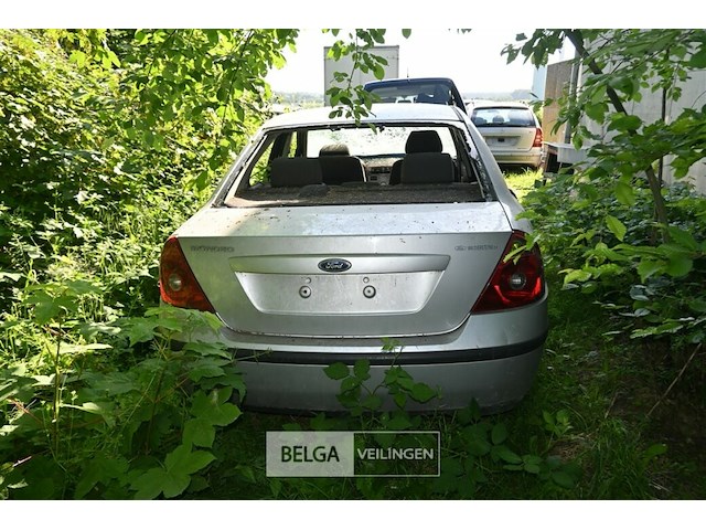 Ford mondeo, enkel voor vergunninghouders en erkende centra voor verschroting - afbeelding 5 van  7