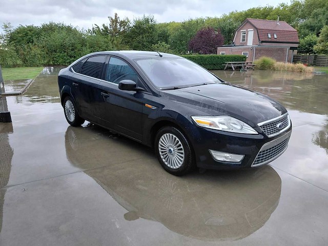 Ford mondeo personenauto - afbeelding 1 van  9