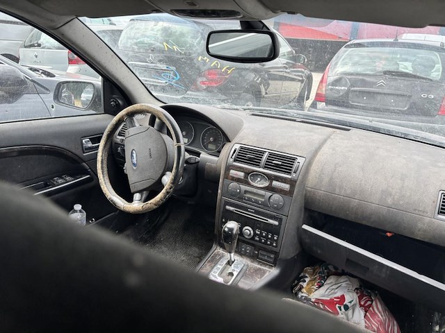 Ford mondeo - afbeelding 8 van  9