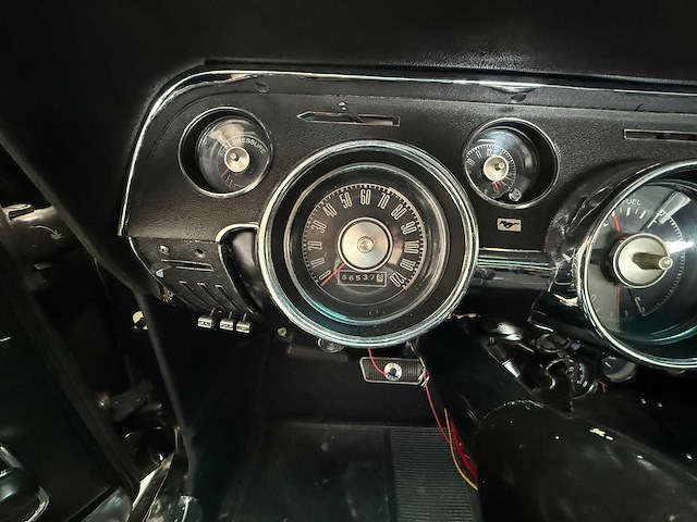 Ford mustang oldtimer - afbeelding 16 van  25