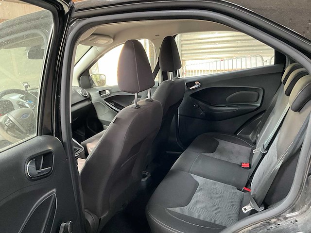 Ford personenauto - afbeelding 18 van  34