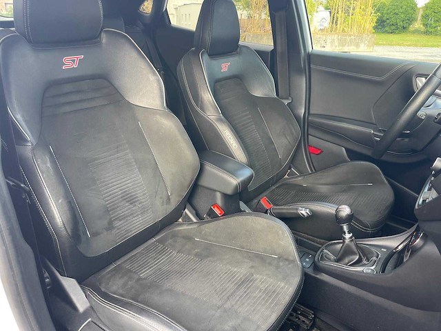 Ford puma 1.5 benzineauto met 200 pk, 2021 - afbeelding 8 van  27