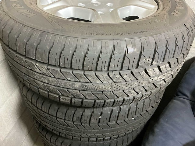 Ford ranger band & velg - afbeelding 6 van  11