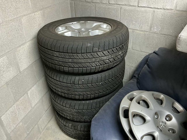 Ford ranger band & velg - afbeelding 1 van  11