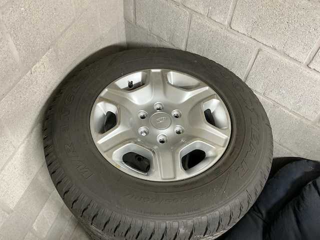 Ford ranger band & velg - afbeelding 5 van  11
