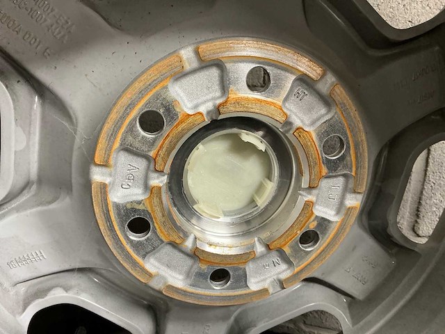 Ford ranger band & velg - afbeelding 9 van  11