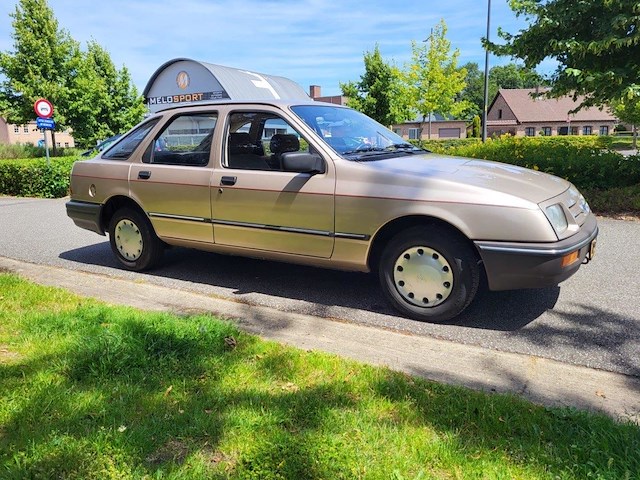 Ford sierra 1,3 - afbeelding 45 van  48