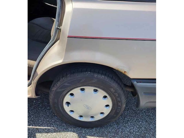 Ford sierra1,3, 1983 - afbeelding 21 van  48