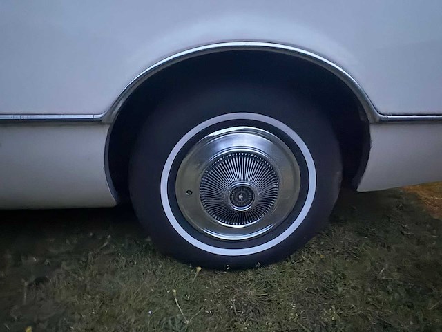 Ford thunderbird oldtimer - afbeelding 8 van  24