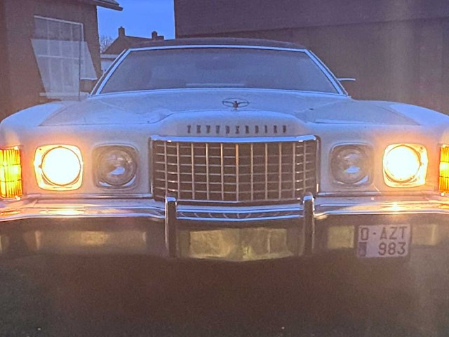 Ford thunderbird oldtimer - afbeelding 11 van  24