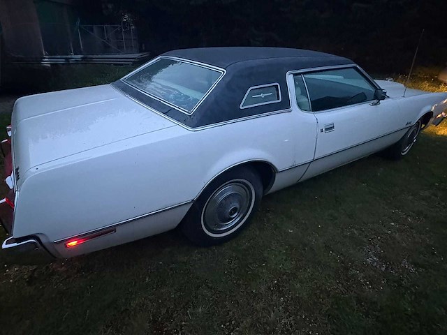 Ford thunderbird oldtimer - afbeelding 18 van  24