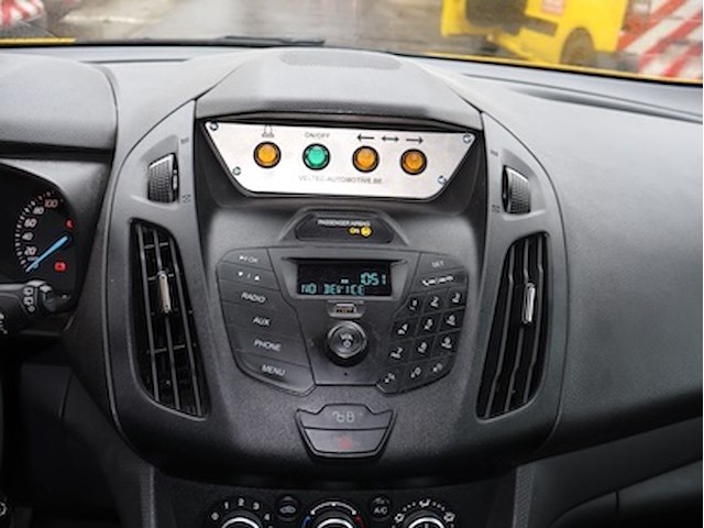 Ford tourneo - wf0txxwpgtfe81690 - 2015 - afbeelding 2 van  20