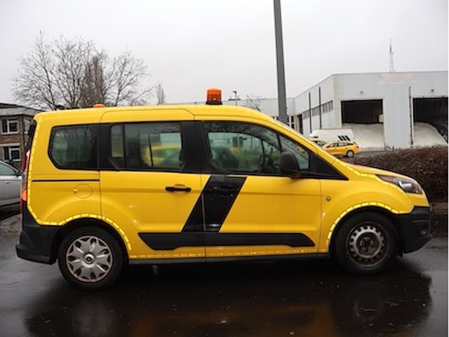 Ford tourneo - wf0txxwpgtgy76967 - 2016 - afbeelding 14 van  18